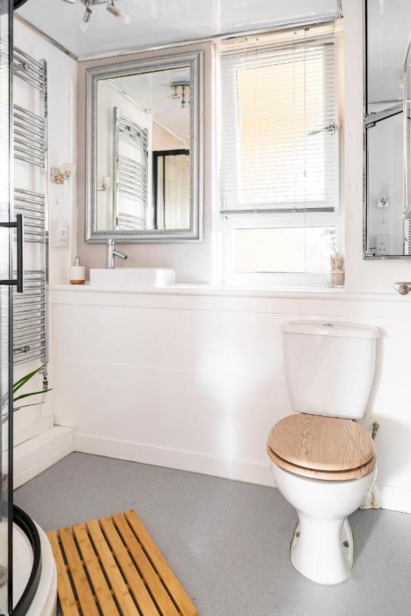 Lovely 1-Bedroom Property With Balcony In West End Glasgow Eksteriør billede
